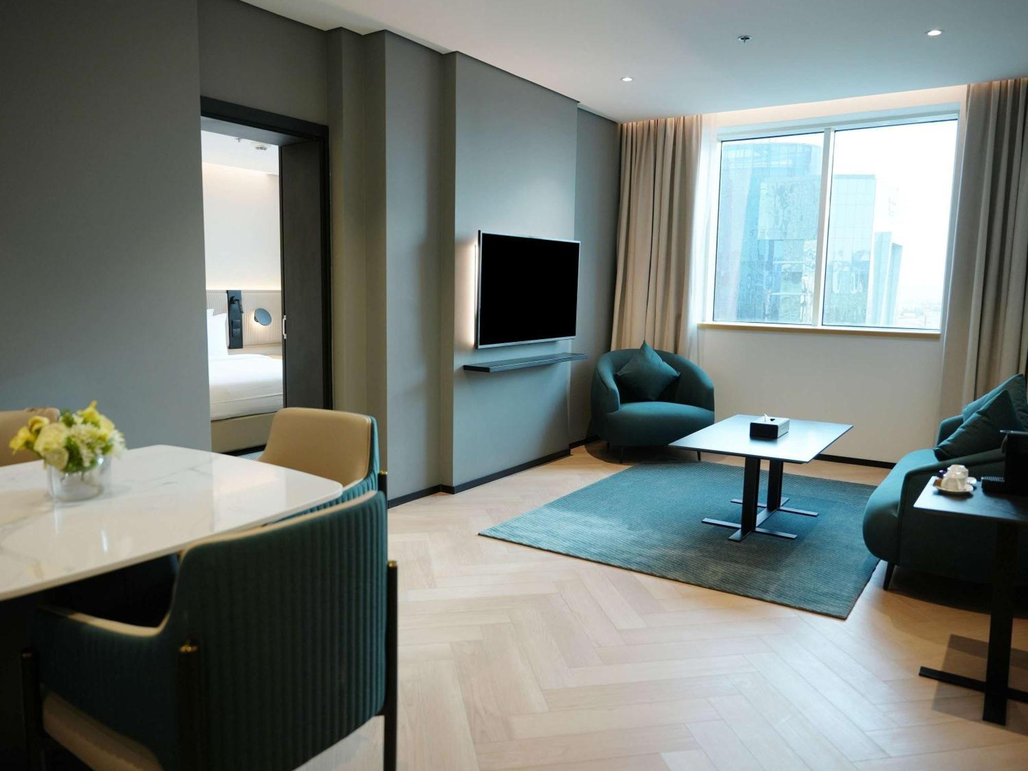 Novotel Riyadh Al Anoud Экстерьер фото